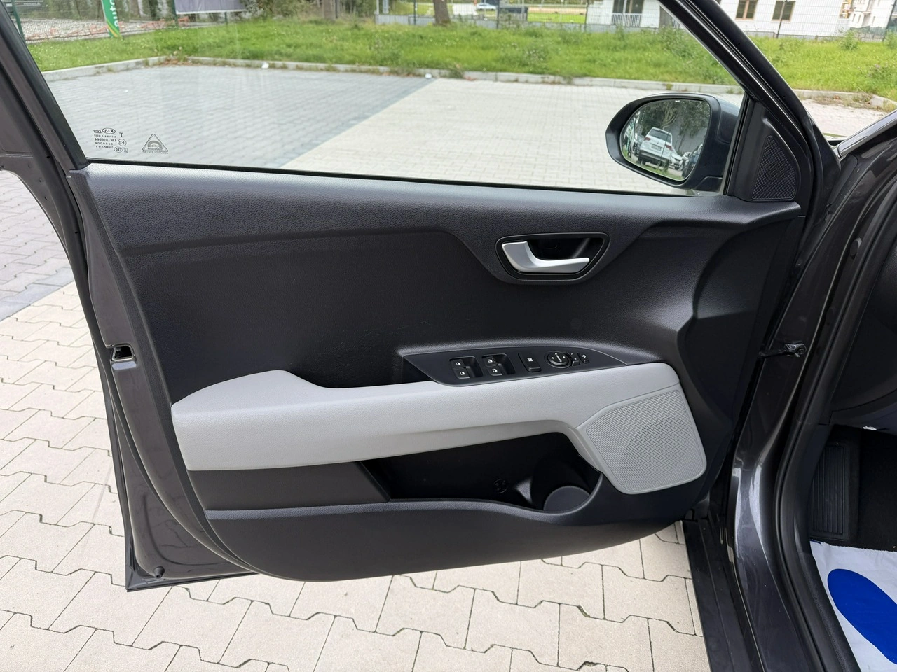 Kia Stonic - Zdjęcie 13