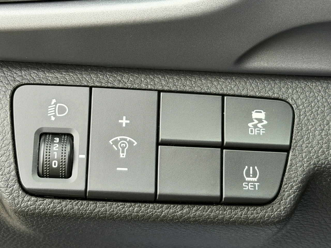 Kia Stonic - Zdjęcie 15