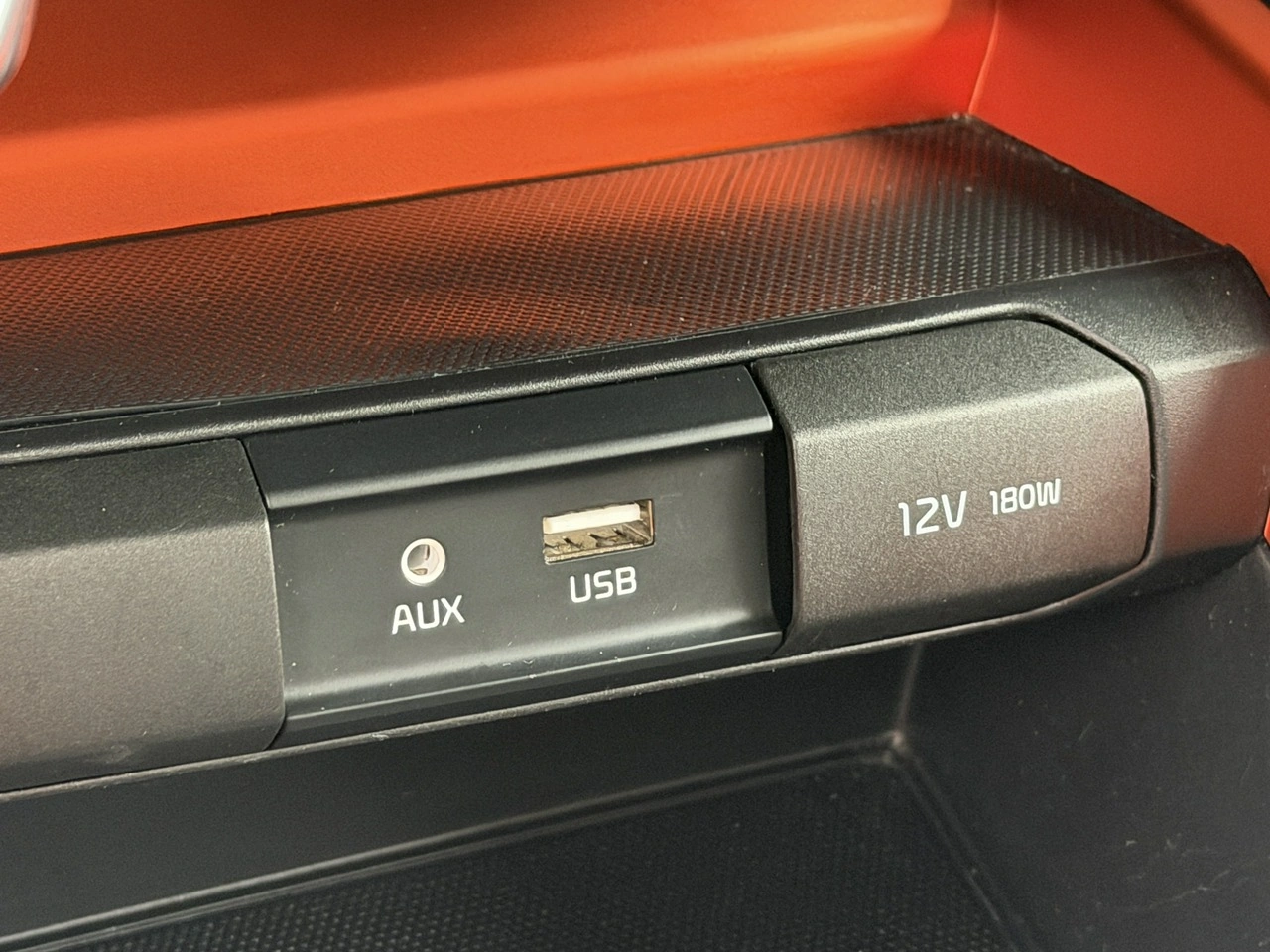 Kia Stonic - Zdjęcie 25