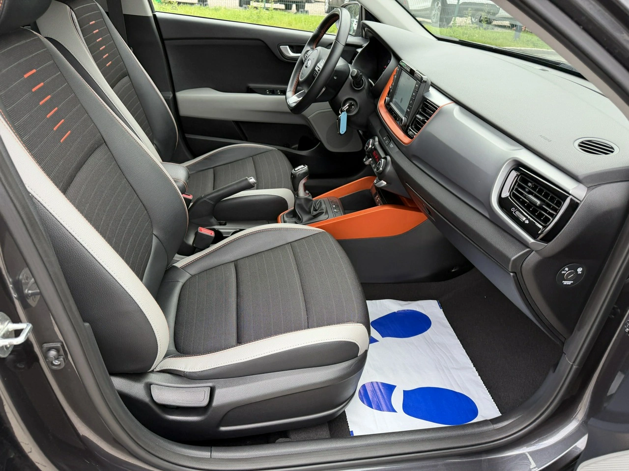 Kia Stonic - Zdjęcie 33