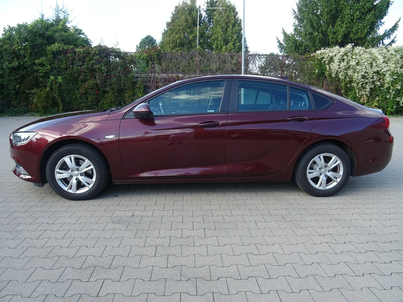 Opel Insignia Grand Sport - Zdjęcie 3