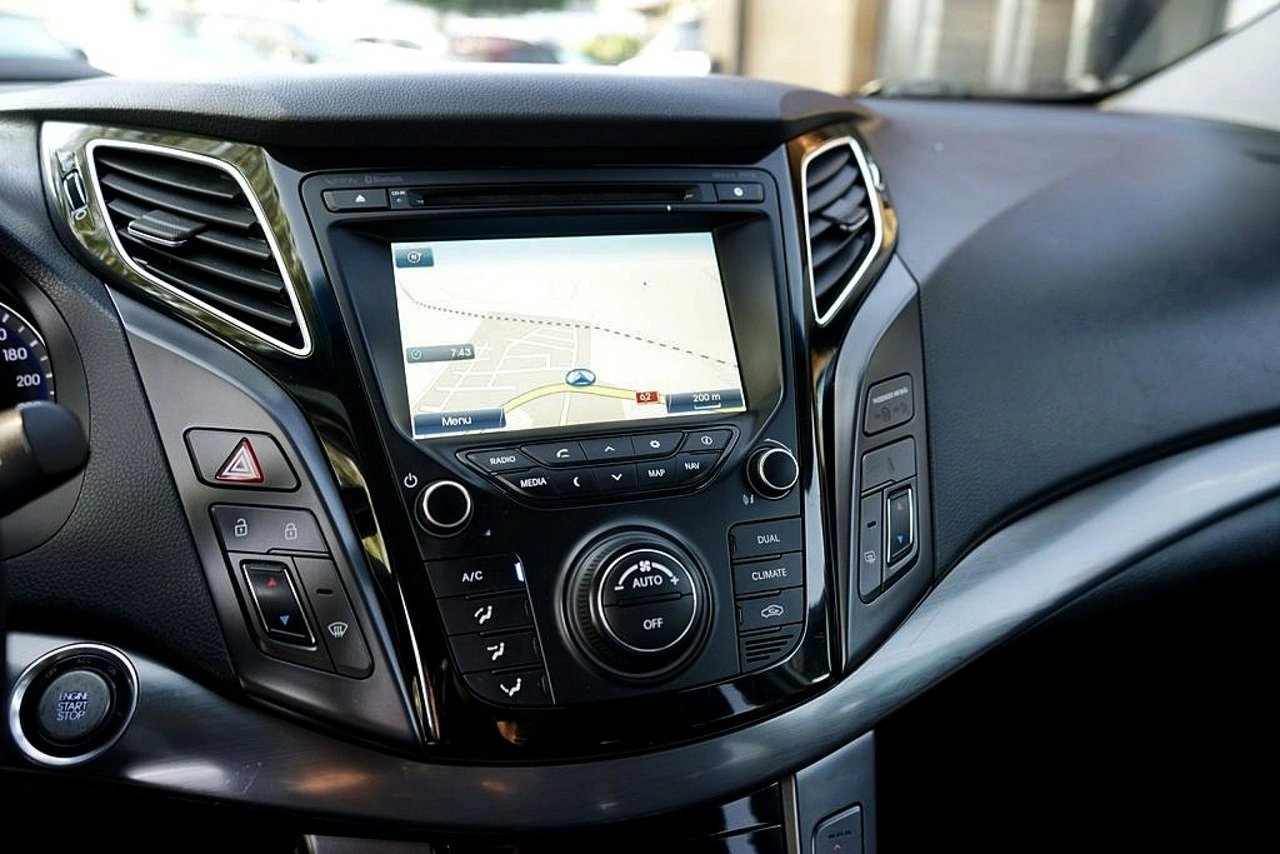 Hyundai i40 - Zdjęcie 24