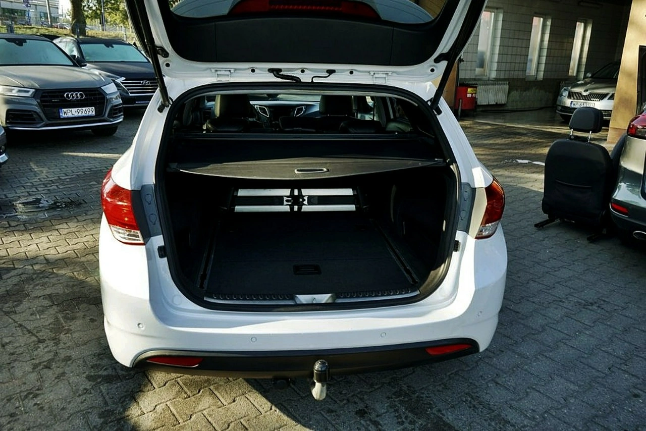 Hyundai i40 - Zdjęcie 31
