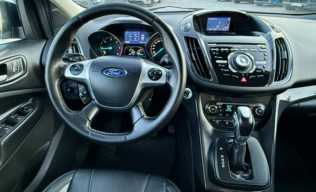 Ford Kuga - Zdjęcie 13