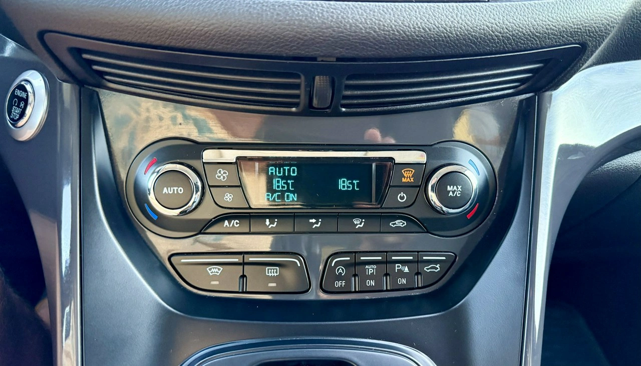 Ford Kuga - Zdjęcie 22