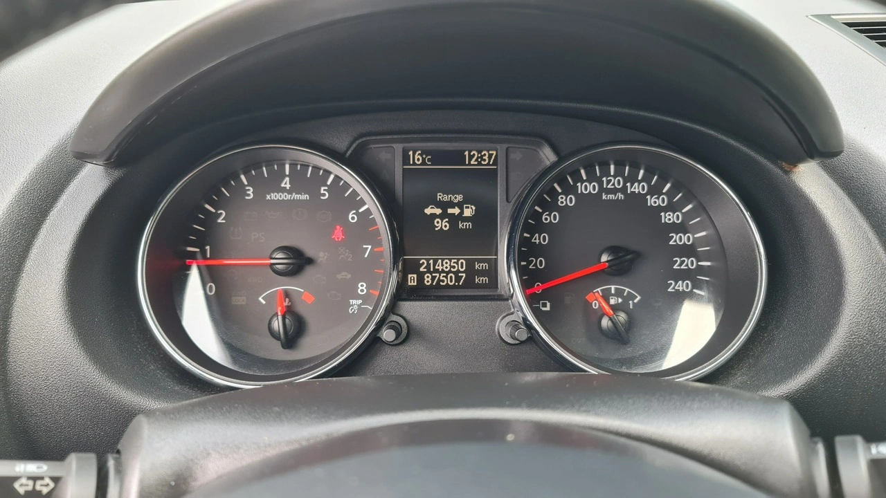 Nissan Qashqai - Zdjęcie 16