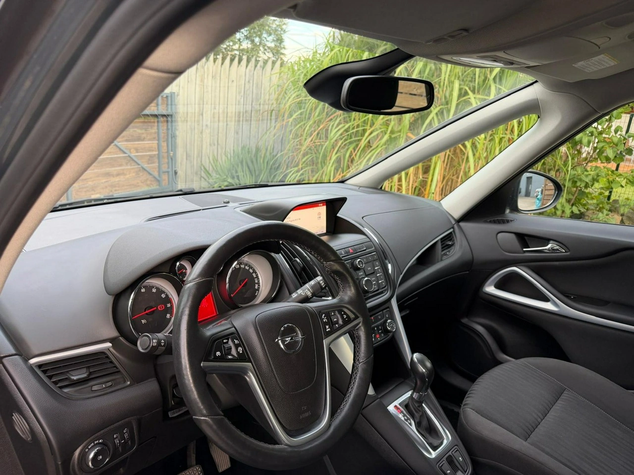 Opel Zafira - Zdjęcie 9