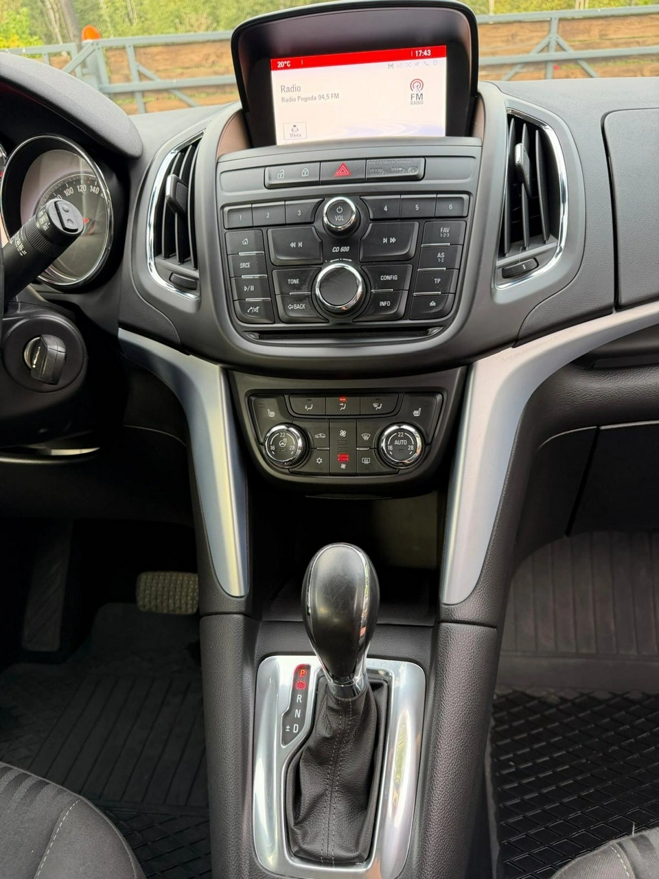 Opel Zafira - Zdjęcie 16