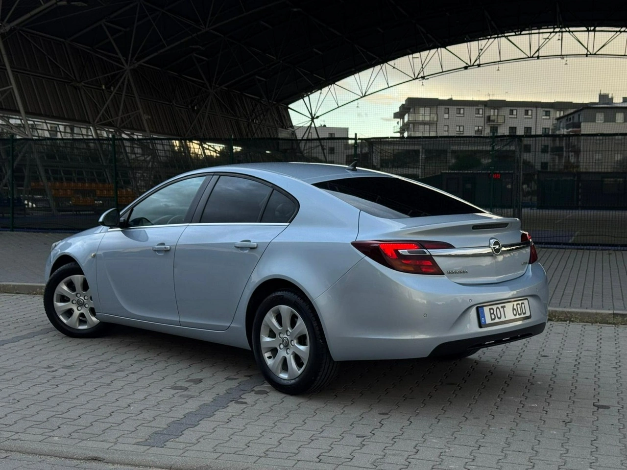 Opel Insignia - Zdjęcie 10