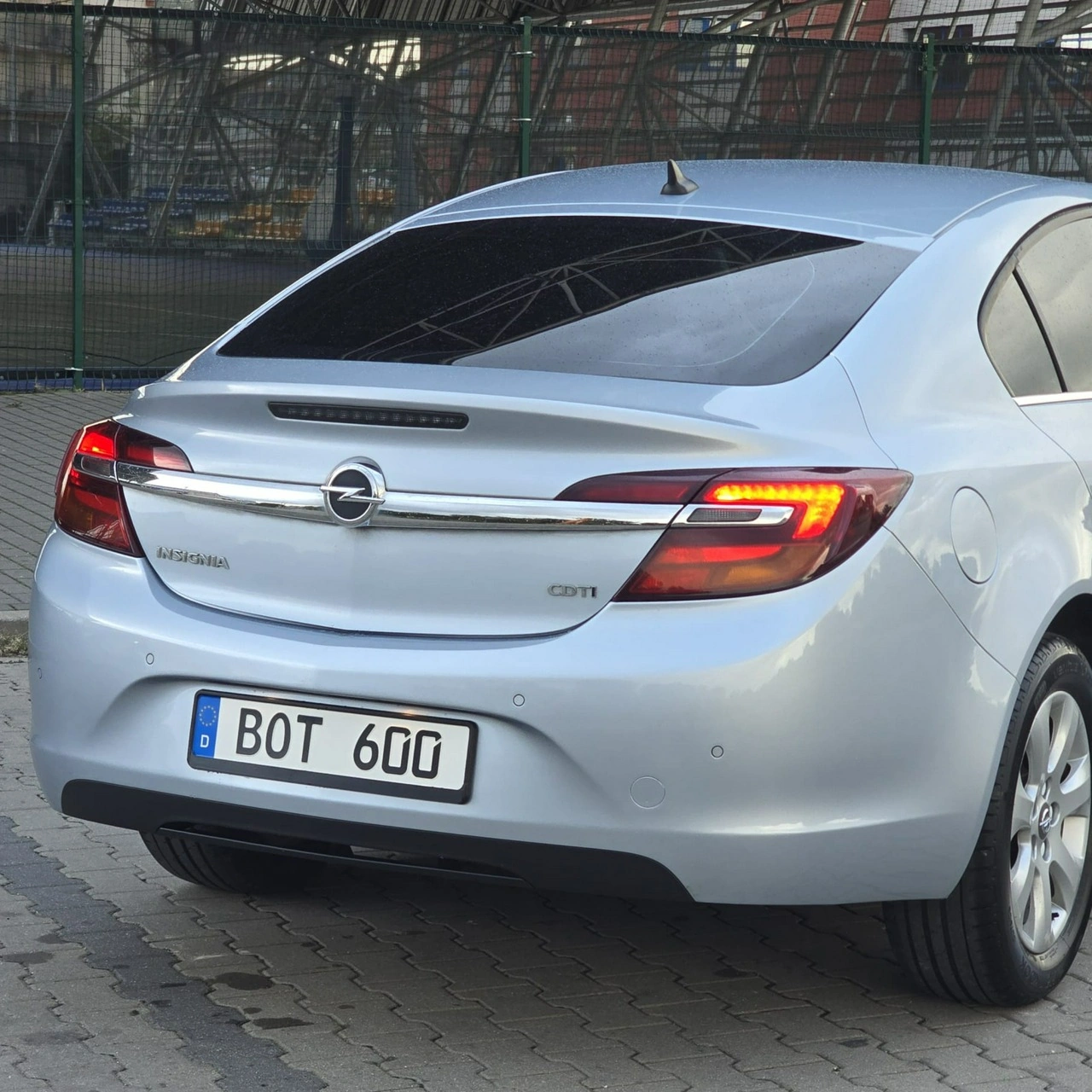 Opel Insignia - Zdjęcie 12
