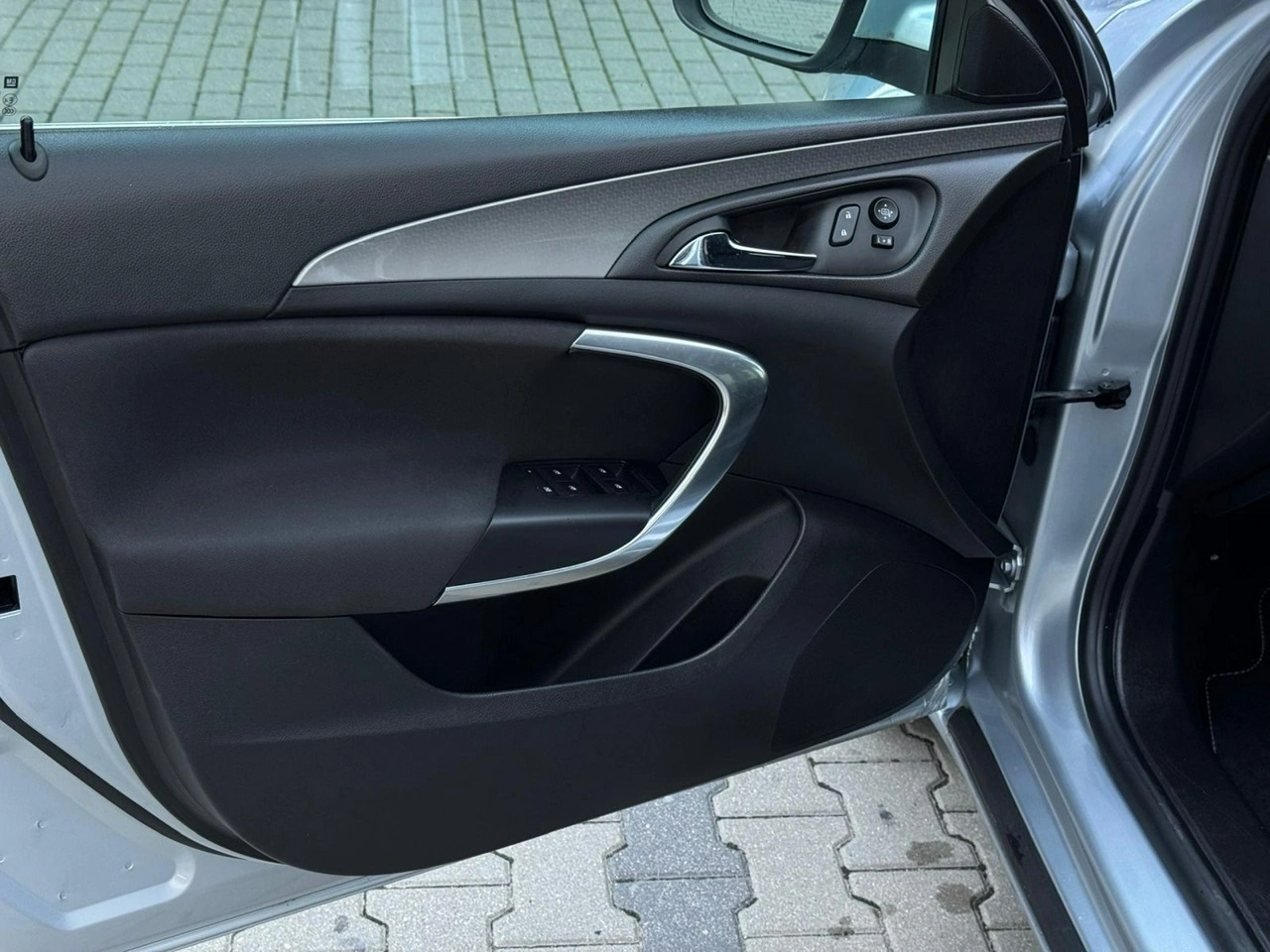 Opel Insignia - Zdjęcie 18
