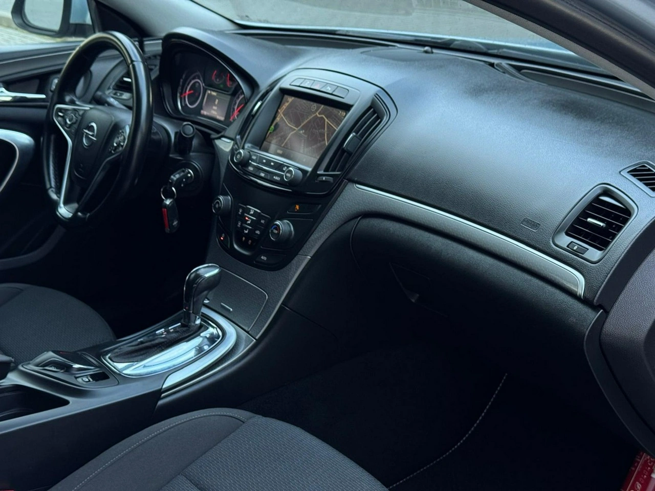 Opel Insignia - Zdjęcie 24