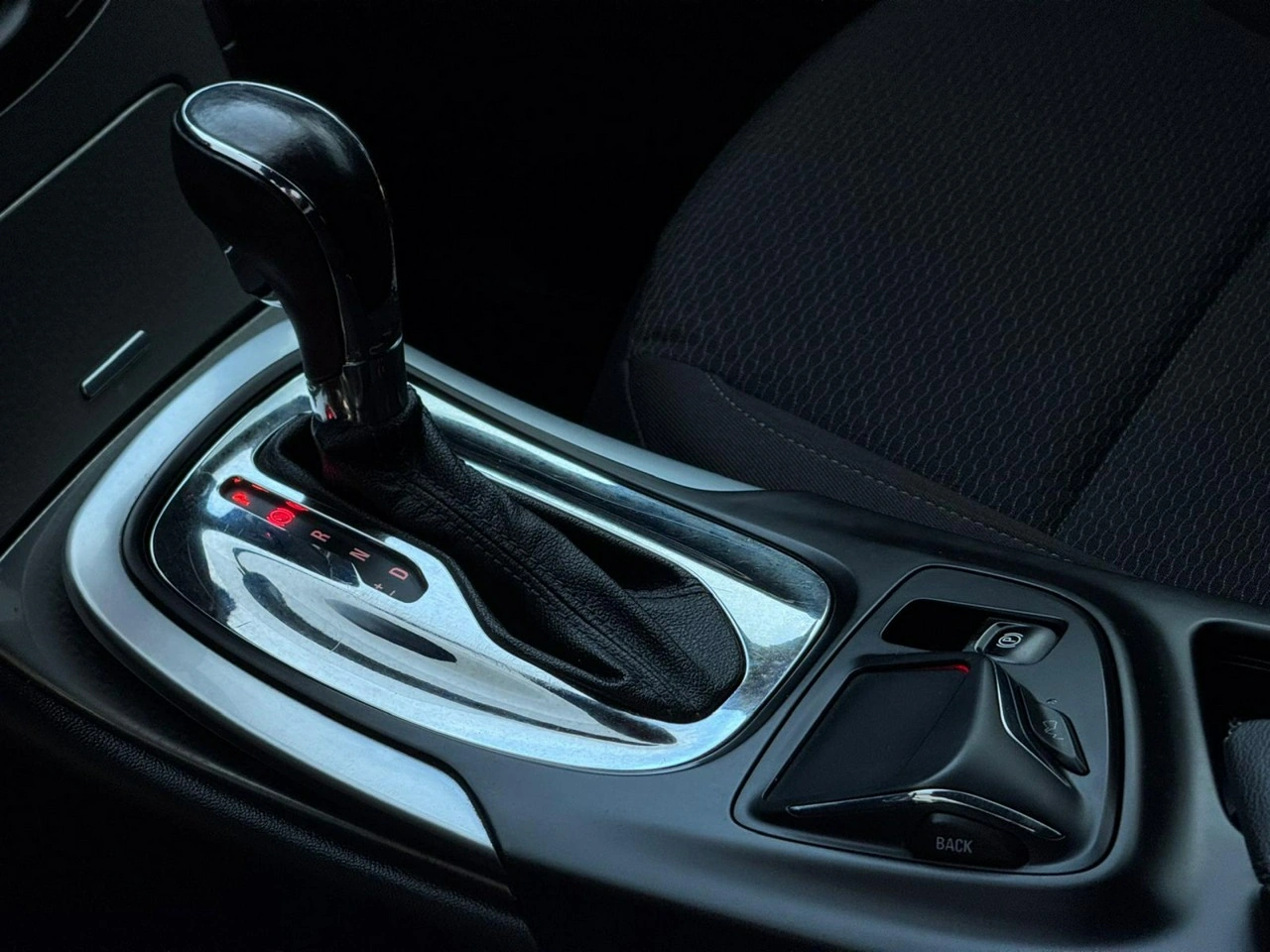 Opel Insignia - Zdjęcie 25