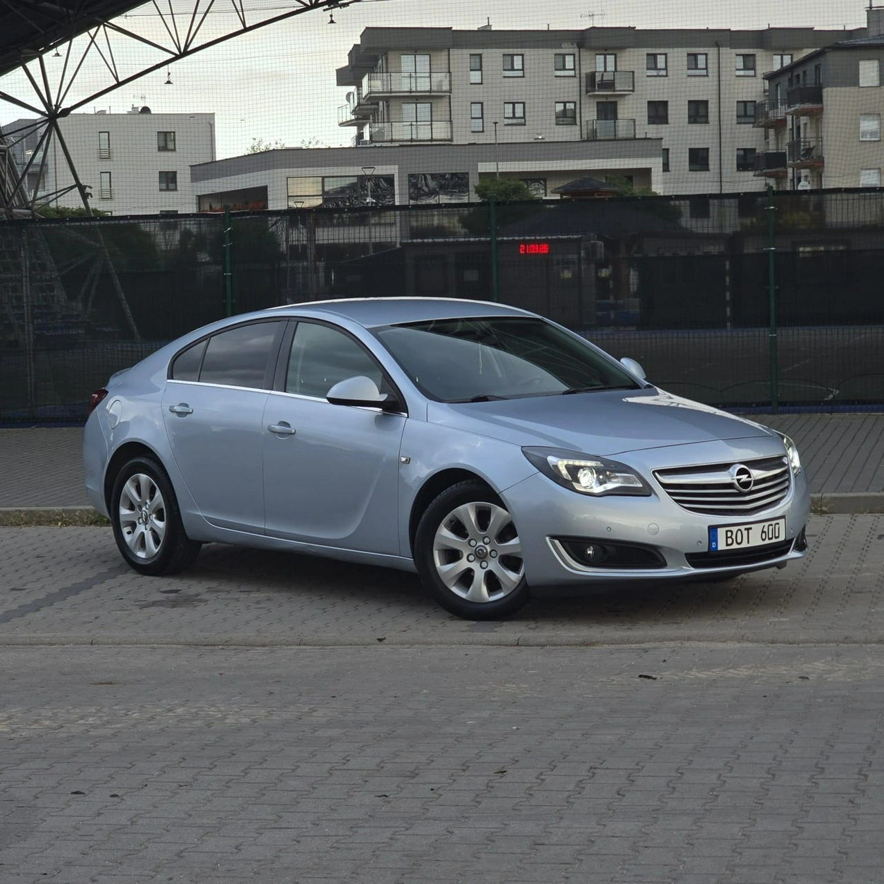 Opel Insignia - Zdjęcie 2