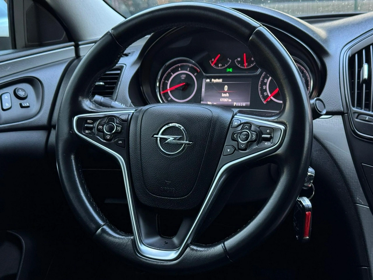 Opel Insignia - Zdjęcie 31