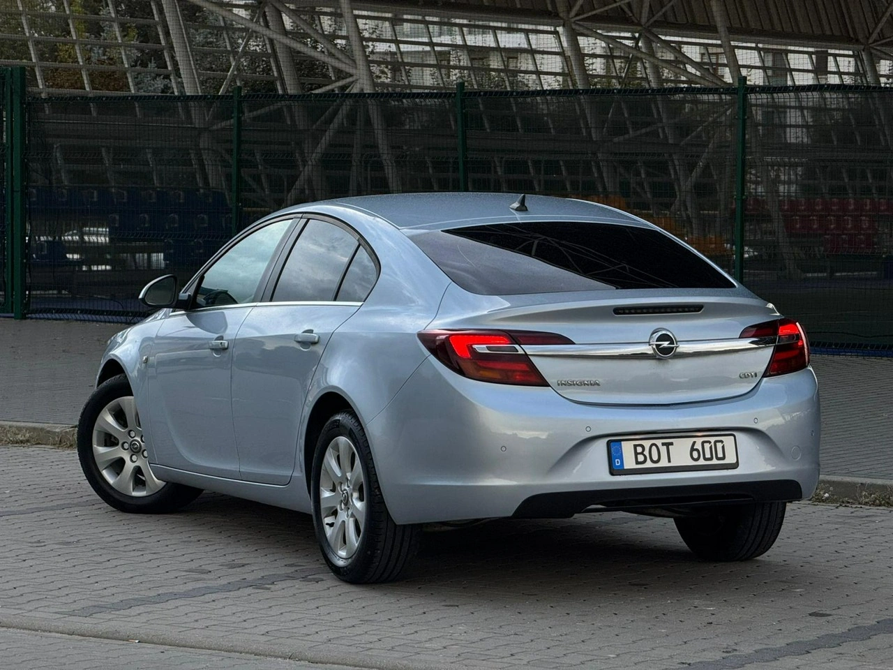 Opel Insignia - Zdjęcie 8