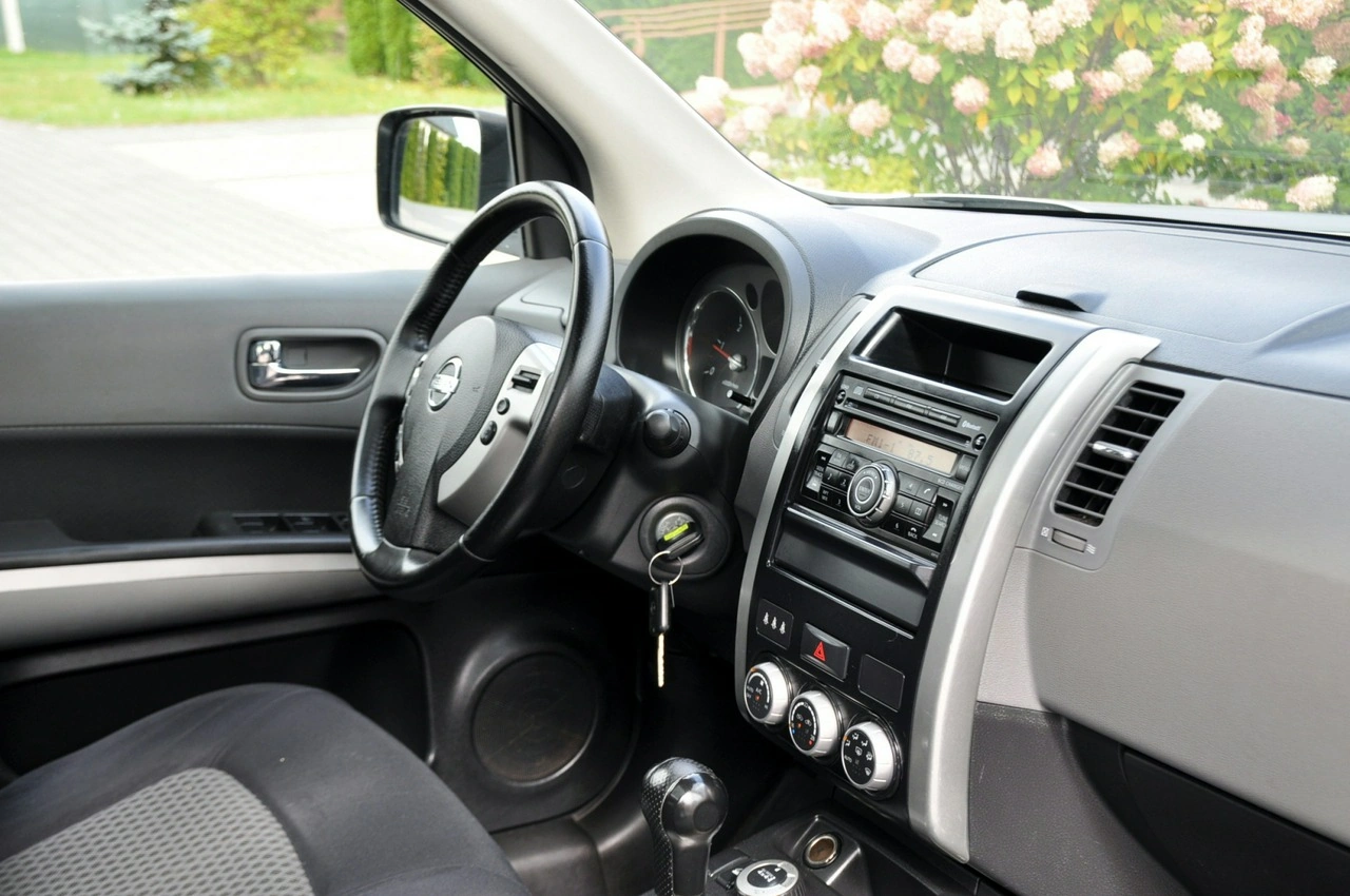 Nissan X-Trail - Zdjęcie 17