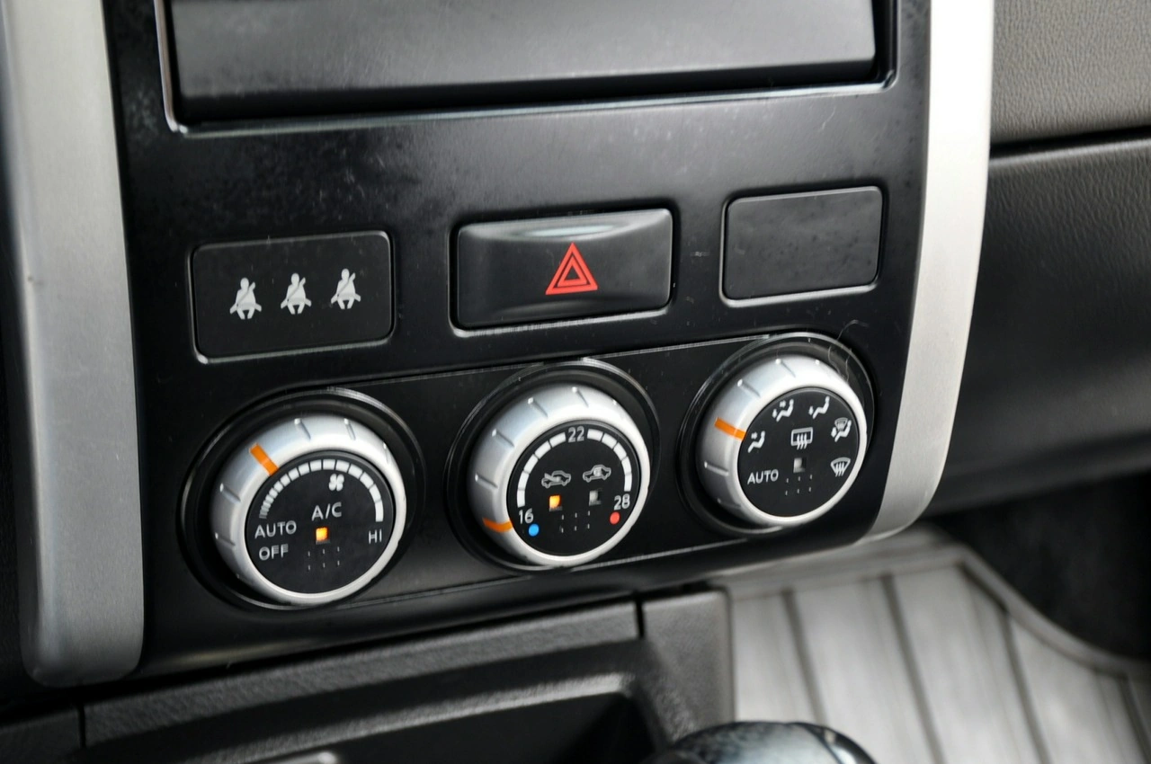 Nissan X-Trail - Zdjęcie 31