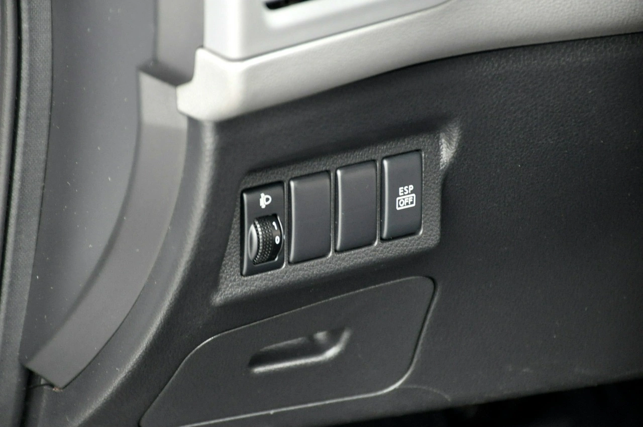 Nissan X-Trail - Zdjęcie 35