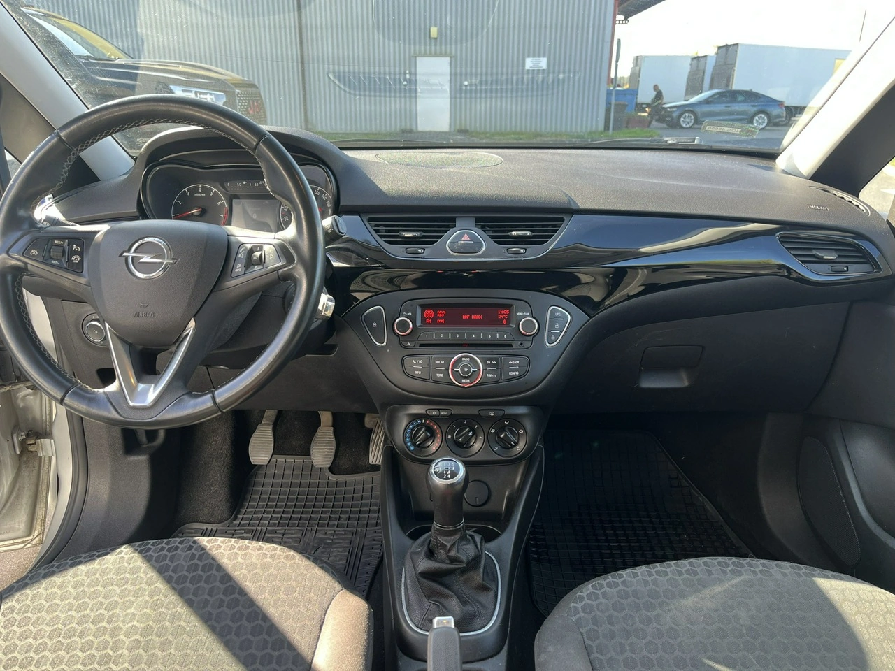 Opel Corsa - Zdjęcie 16