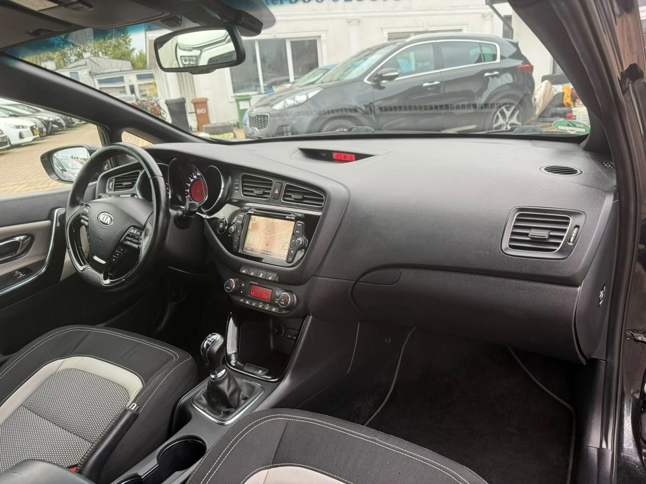 Kia Pro Cee'd - Zdjęcie 10
