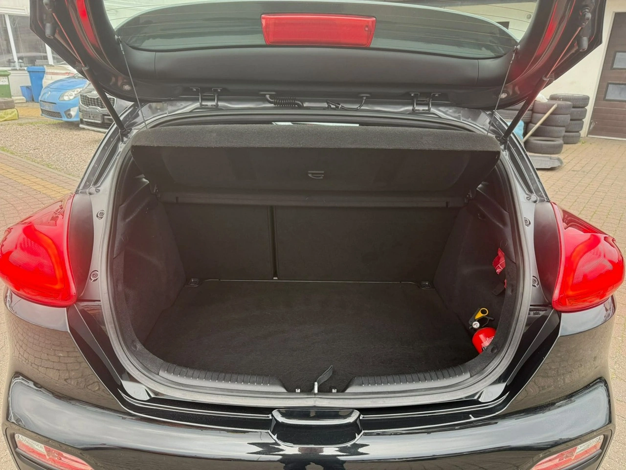 Kia Pro Cee'd - Zdjęcie 11