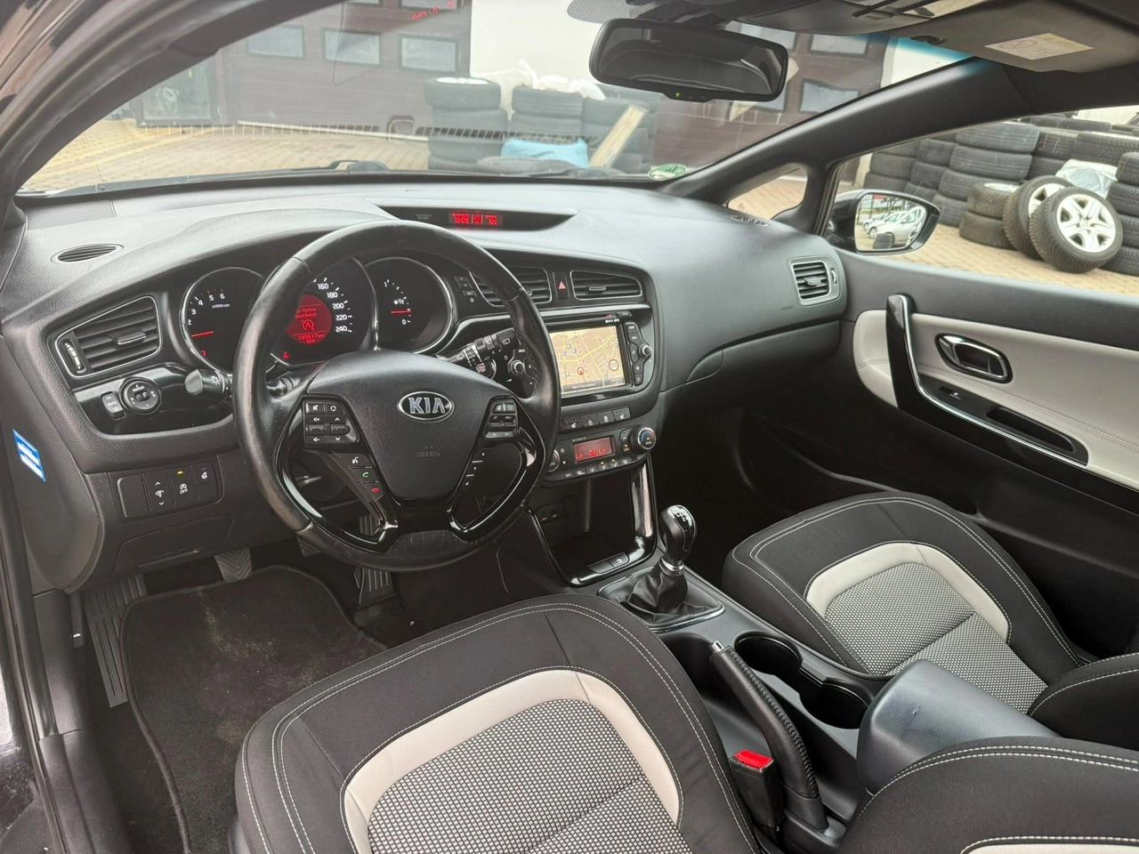 Kia Pro Cee'd - Zdjęcie 16