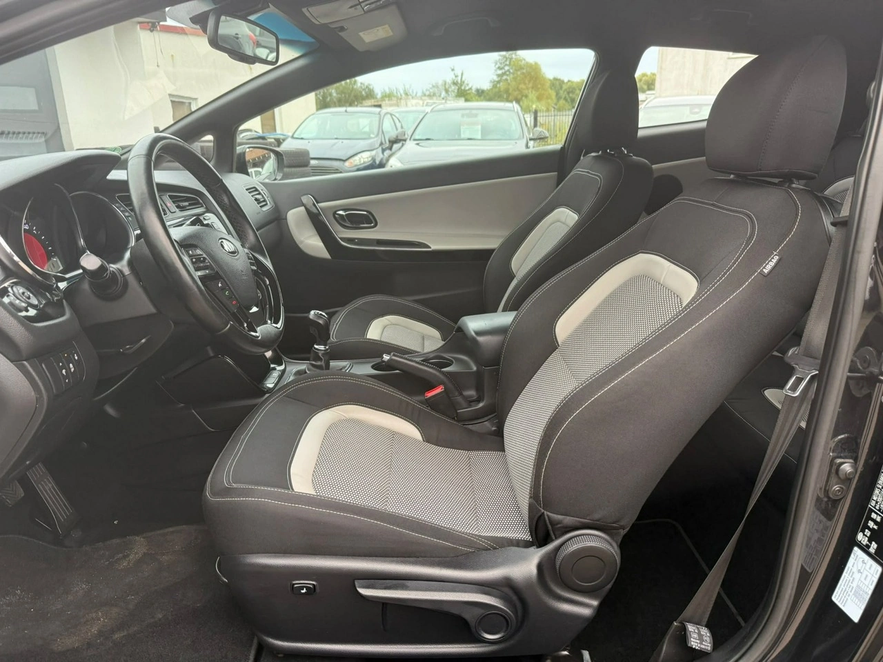 Kia Pro Cee'd - Zdjęcie 7