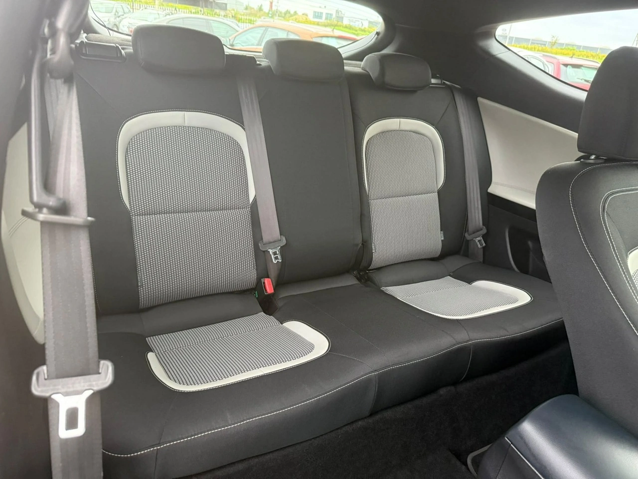 Kia Pro Cee'd - Zdjęcie 8
