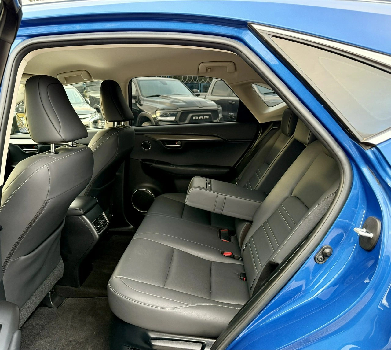 Lexus NX - Zdjęcie 9