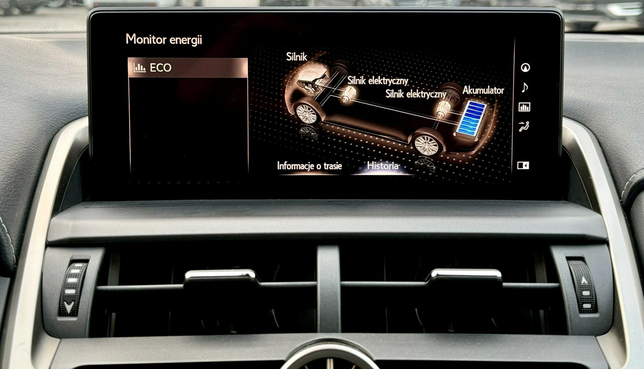 Lexus NX - Zdjęcie 27