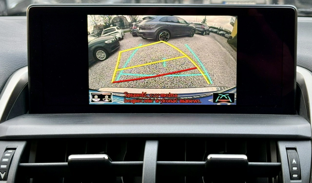 Lexus NX - Zdjęcie 33