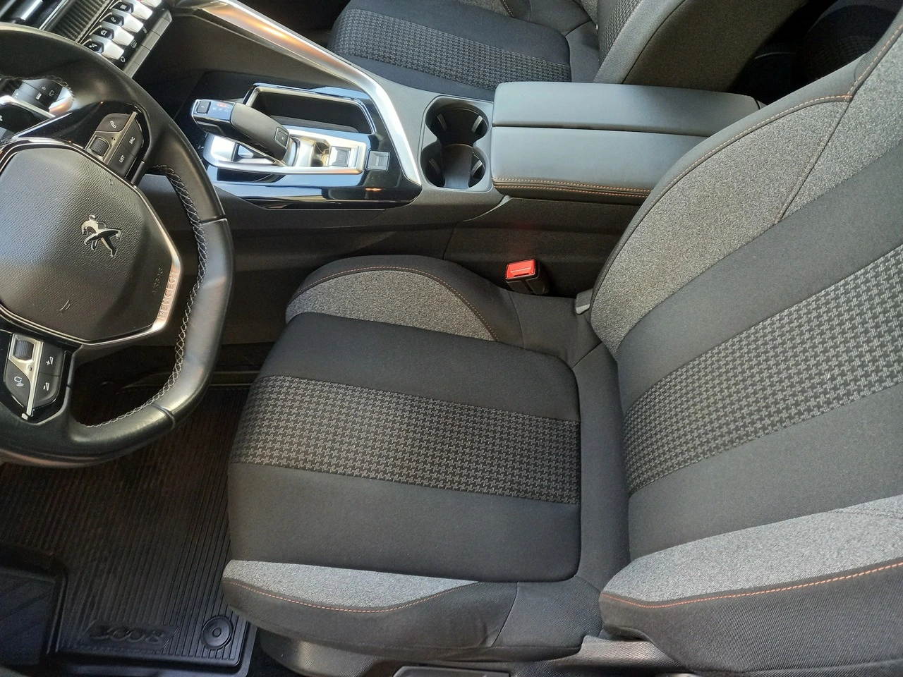 Peugeot 3008 - Zdjęcie 27