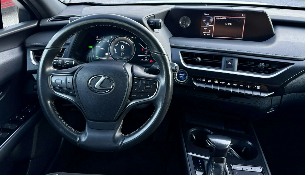 Lexus UX - Zdjęcie 13
