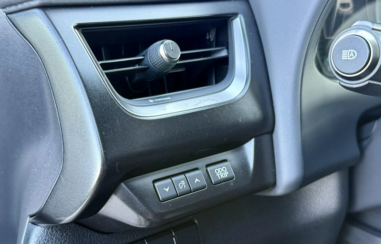 Lexus UX - Zdjęcie 22