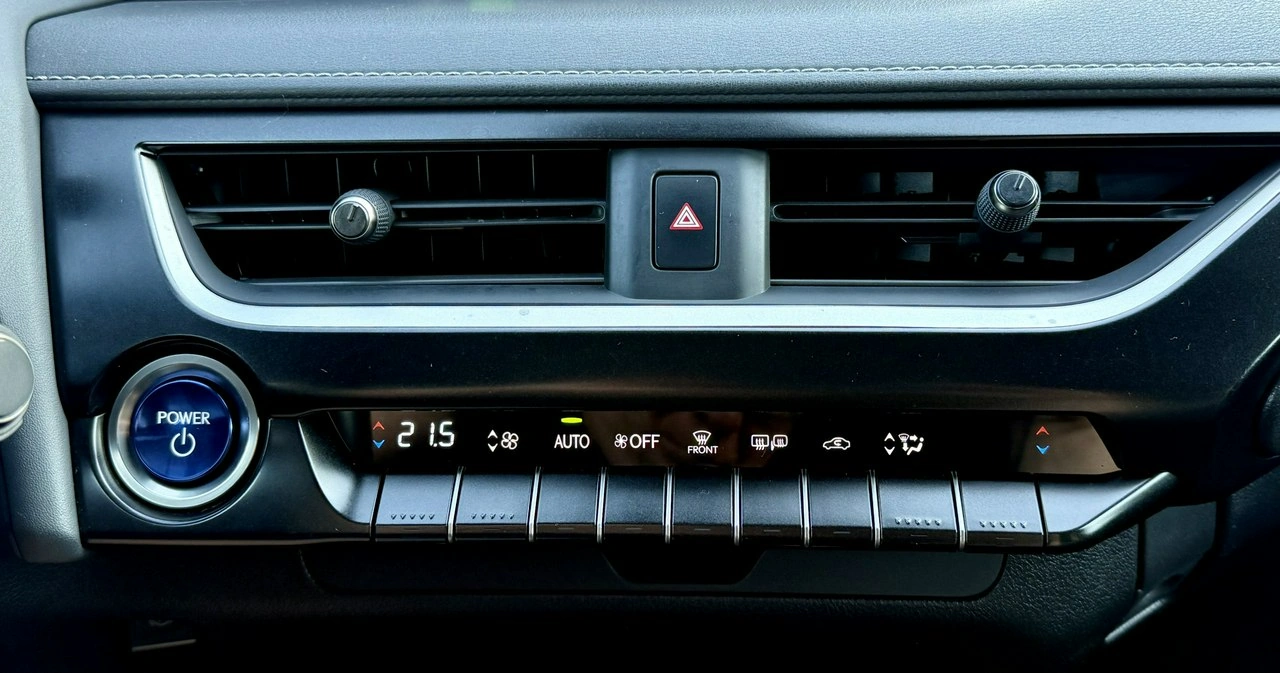 Lexus UX - Zdjęcie 37