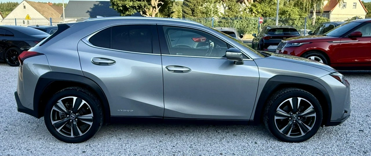 Lexus UX - Zdjęcie 3