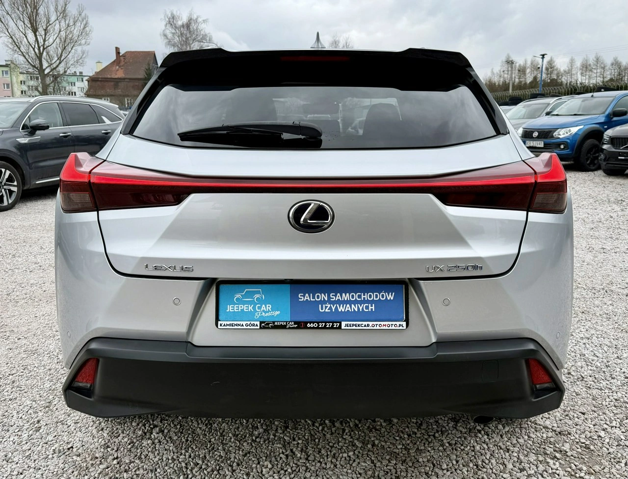 Lexus UX - Zdjęcie 4