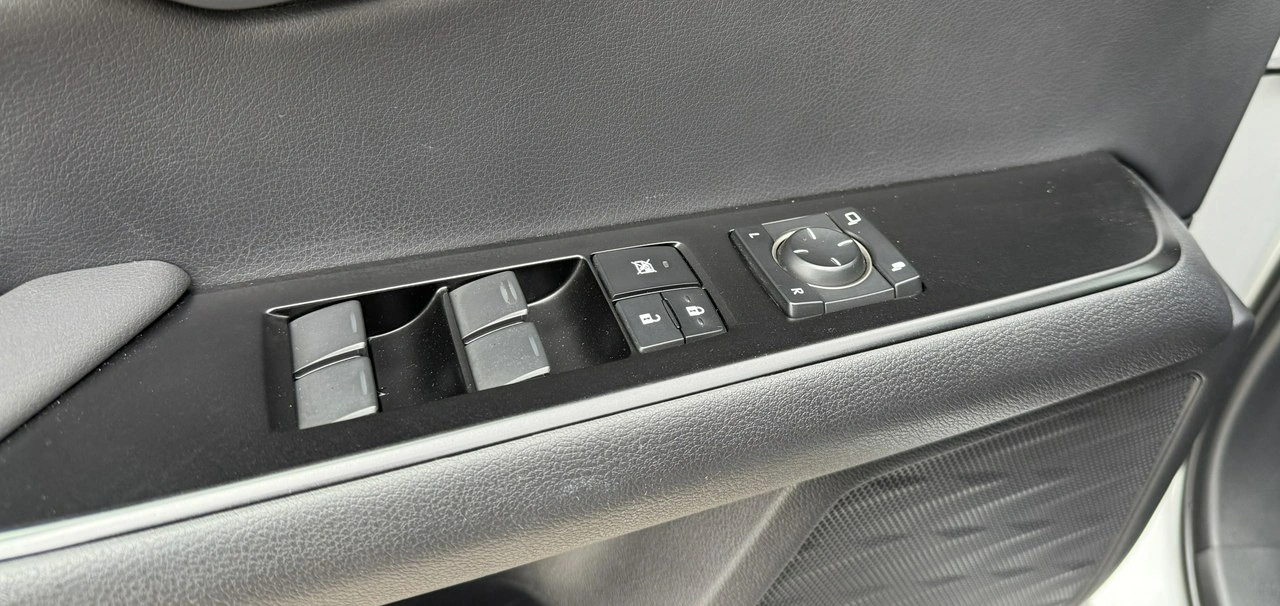 Lexus UX - Zdjęcie 32