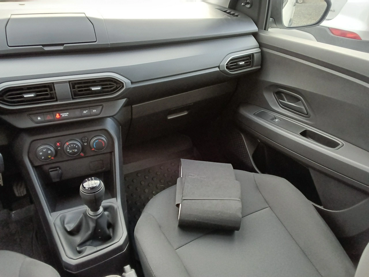 Dacia Sandero - Zdjęcie 14