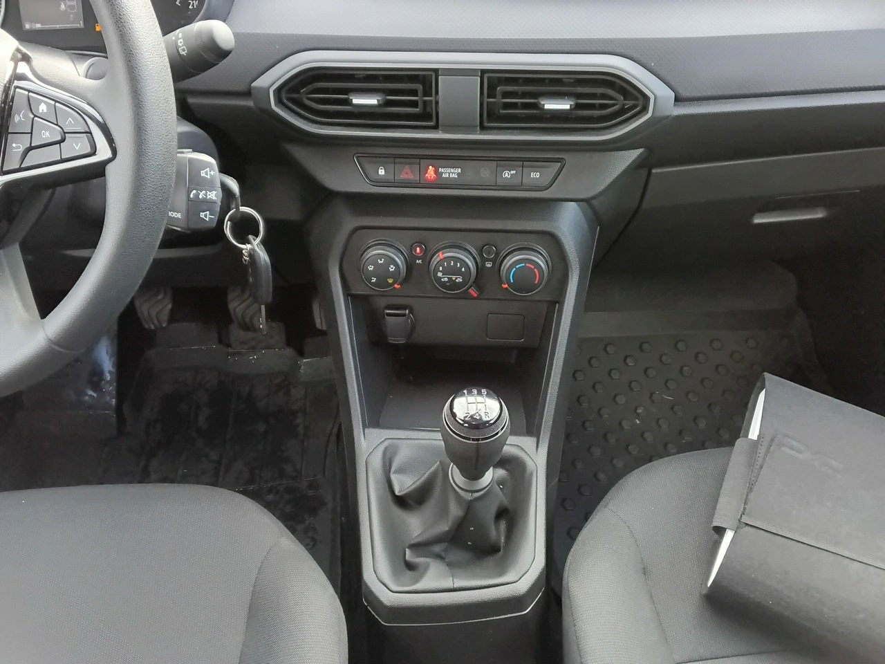 Dacia Sandero - Zdjęcie 15
