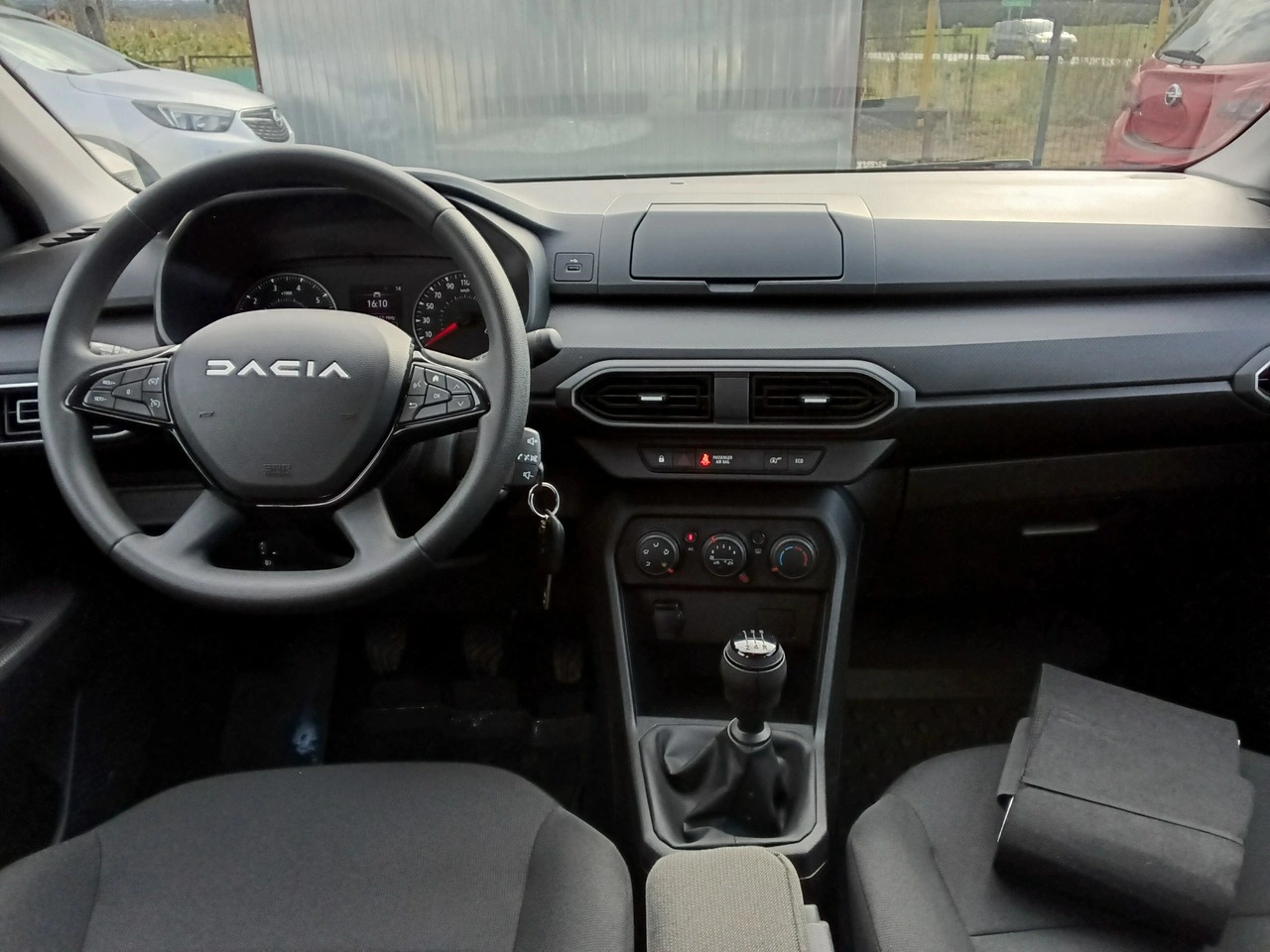 Dacia Sandero - Zdjęcie 7