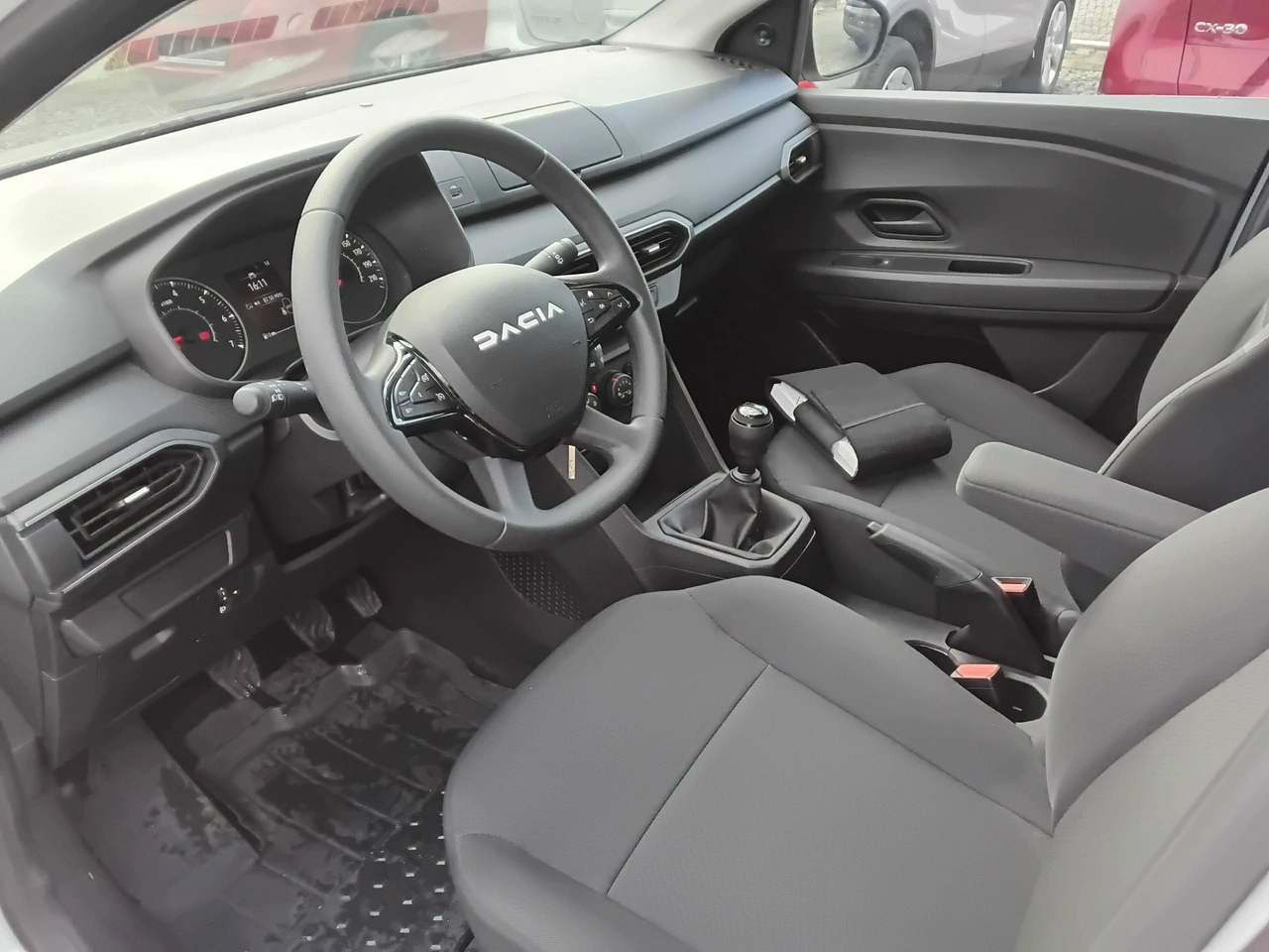 Dacia Sandero - Zdjęcie 8