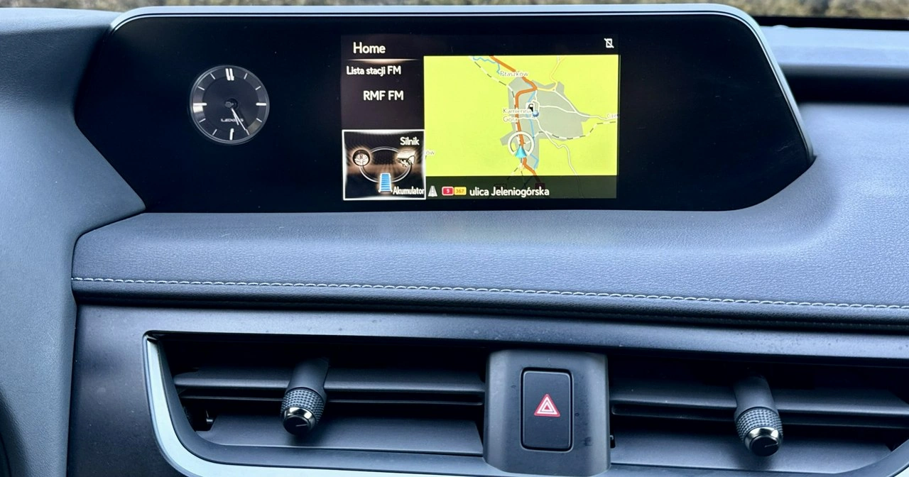 Lexus UX - Zdjęcie 22