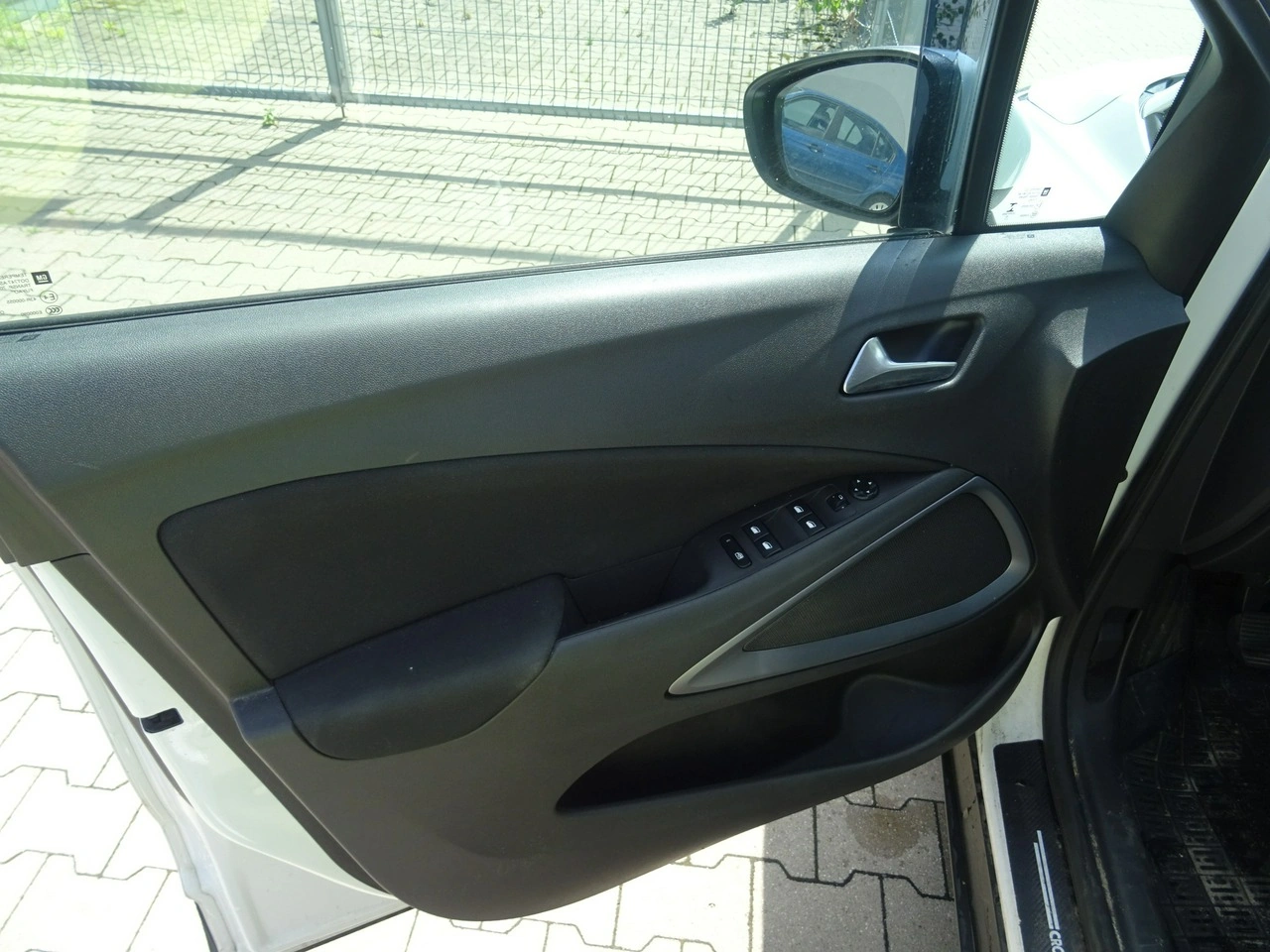 Opel Crossland X - Zdjęcie 10