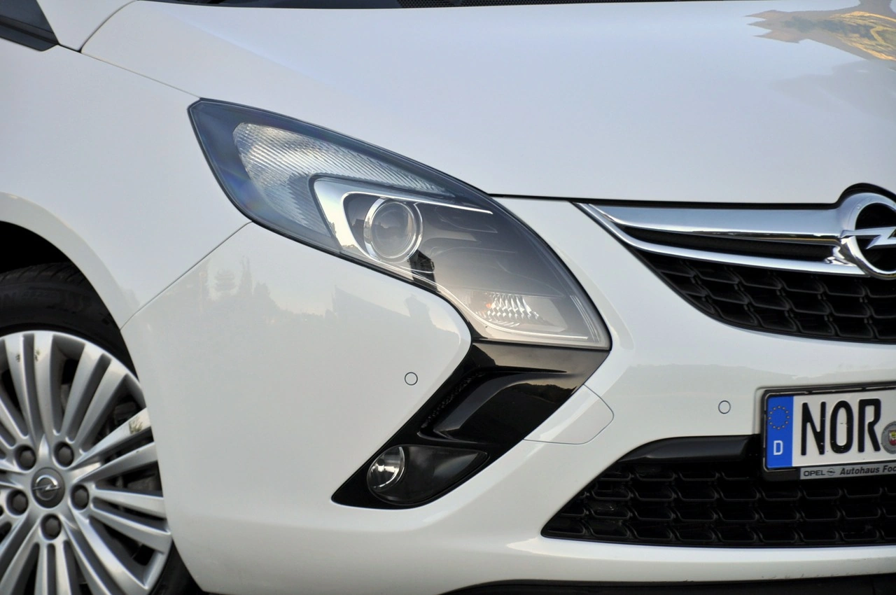 Opel Zafira - Zdjęcie 11