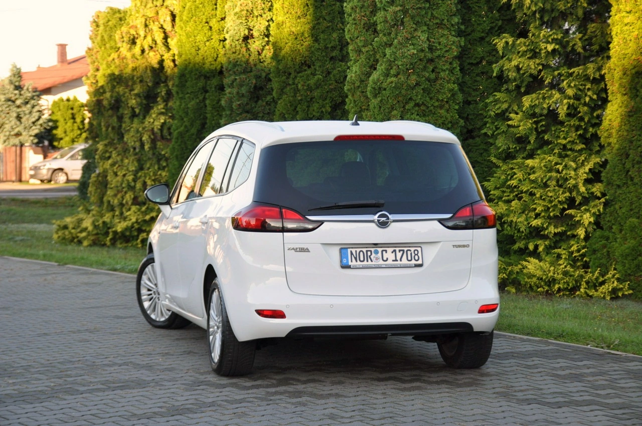 Opel Zafira - Zdjęcie 14