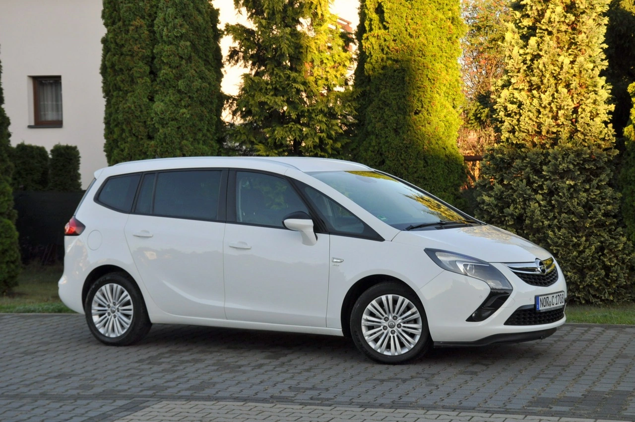 Opel Zafira - Zdjęcie 3