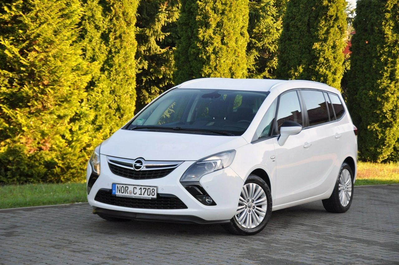 Opel Zafira - Zdjęcie 8