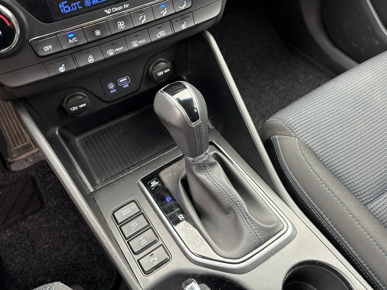 Hyundai Tucson - Zdjęcie 9